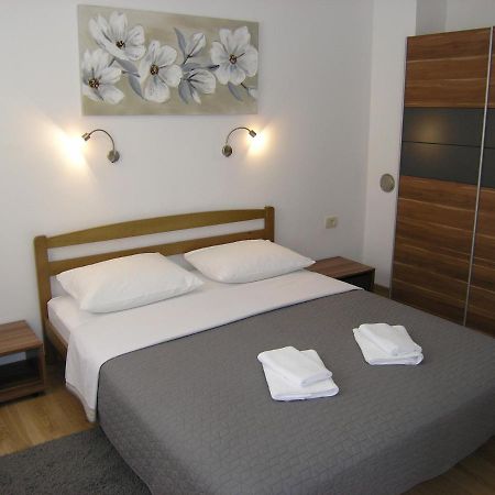 Apartments Mari With Terrace Baška Exterior foto