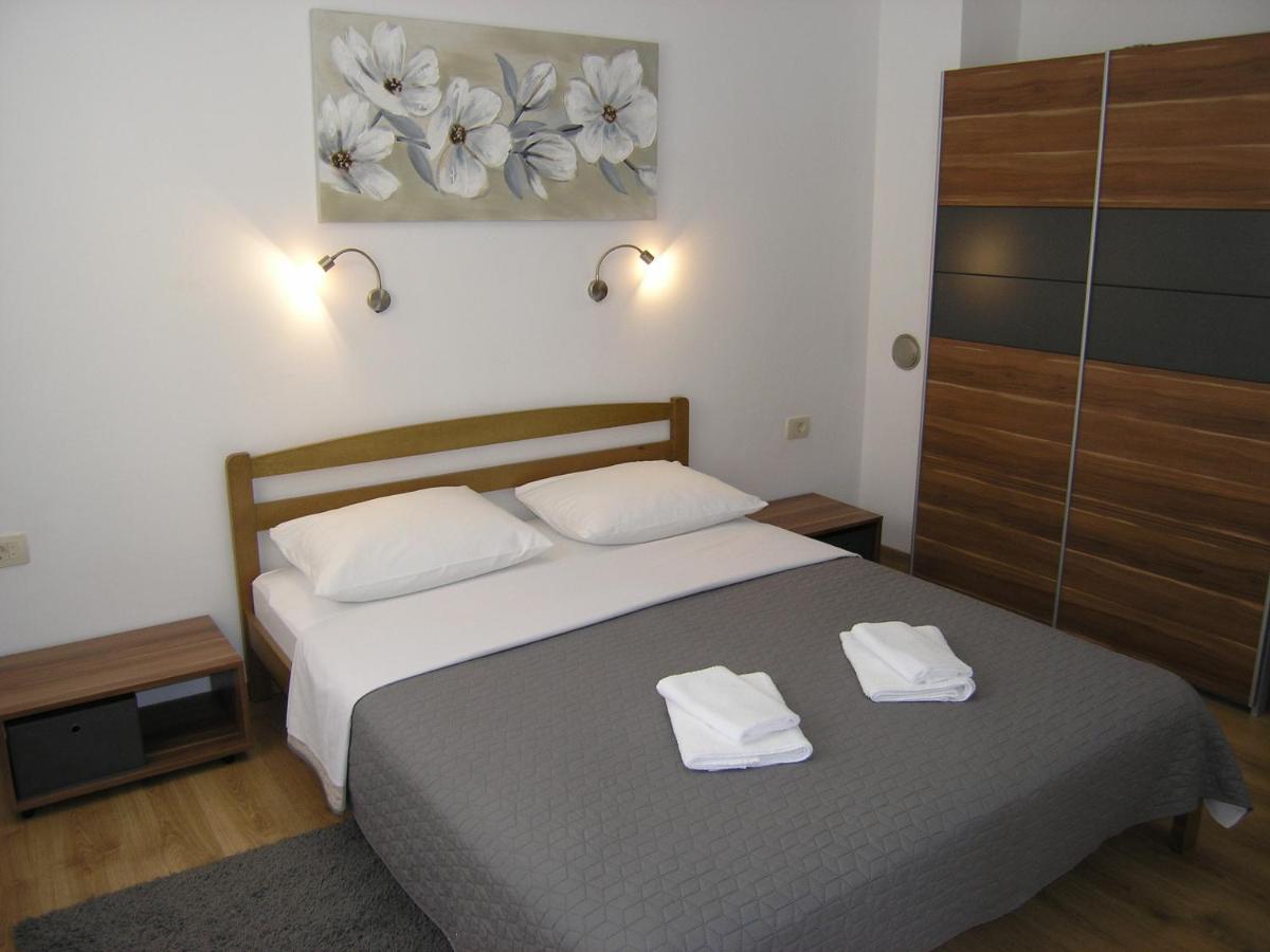 Apartments Mari With Terrace Baška Exterior foto